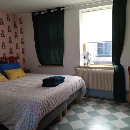 D'hotes Le Carillon B&B 베르그