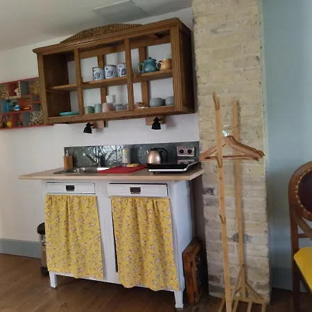 D'hotes Le Carillon 3*