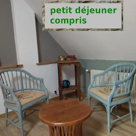 D'hotes Le Carillon B&B 베르그