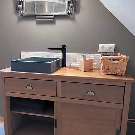 D'hotes Le Carillon Bed and Breakfast Bergues